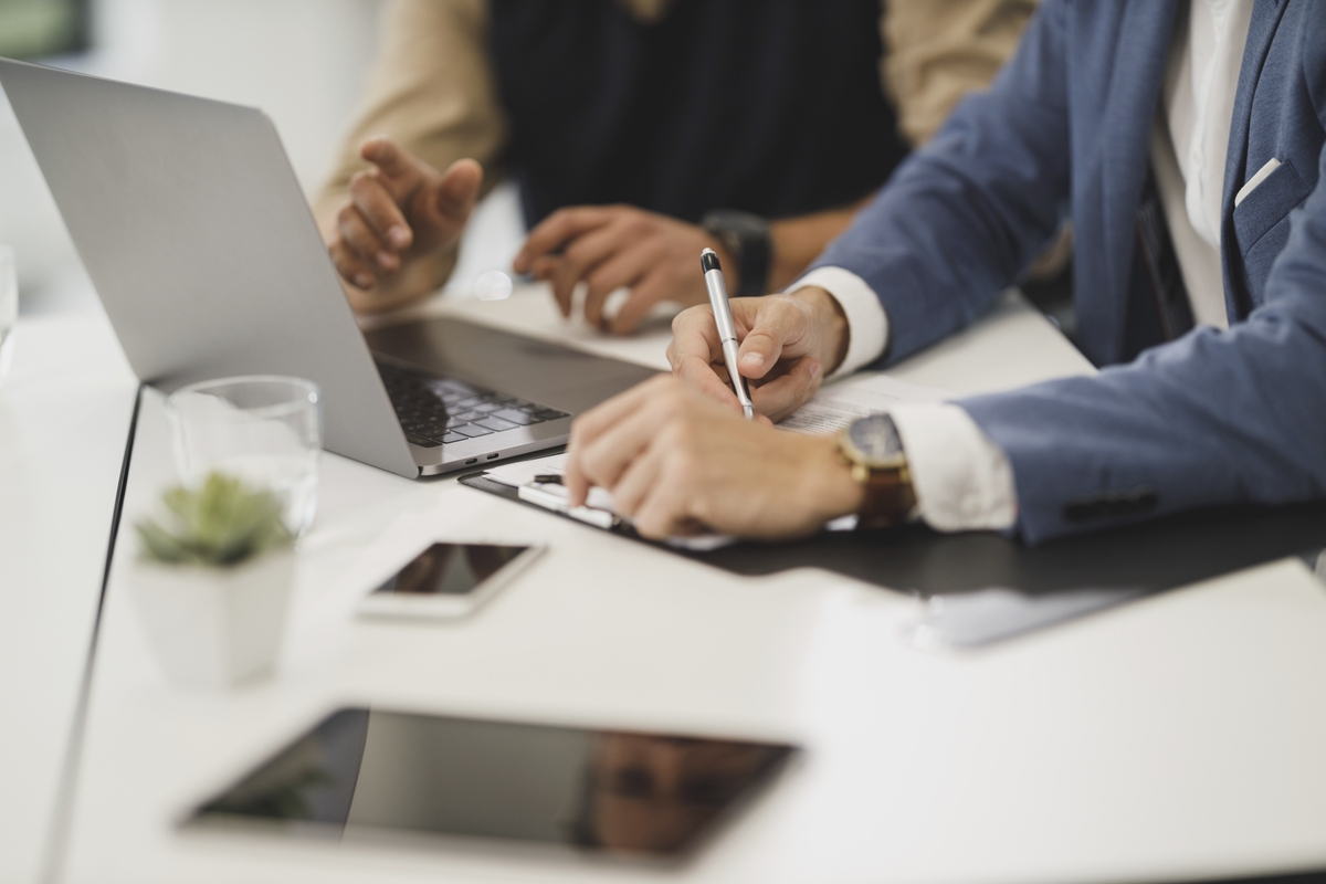 Master Client Relationships: 5 Strategies Every Attorney Should Know